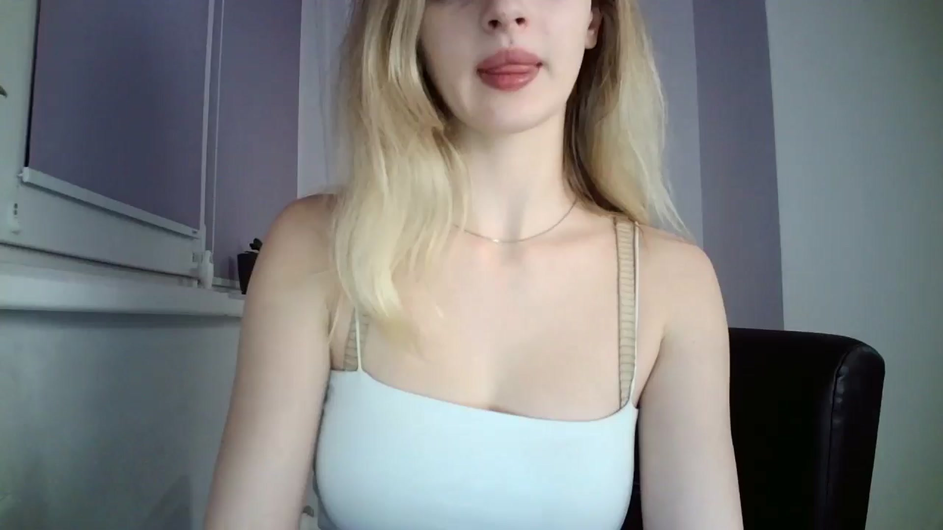 Gallery image thumbnail from MaryyCo's myfreecams stream on, 05/17/2025, 20:21 image 11 of 20