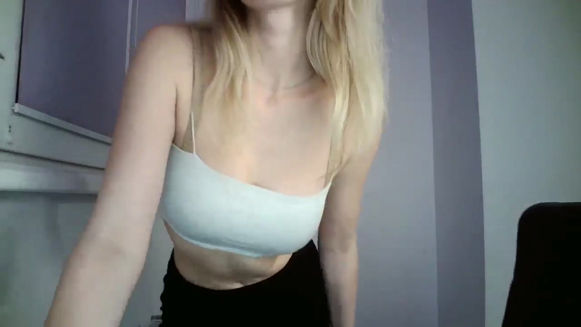Gallery image thumbnail from MaryyCo's myfreecams stream on, 05/17/2025, 20:21 image 12 of 20