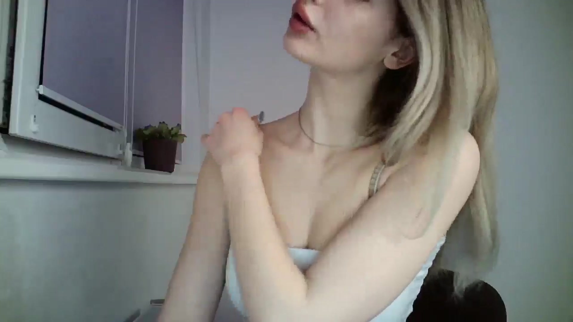 Gallery image thumbnail from MaryyCo's myfreecams stream on, 06/03/2025, 20:12 image 6 of 20