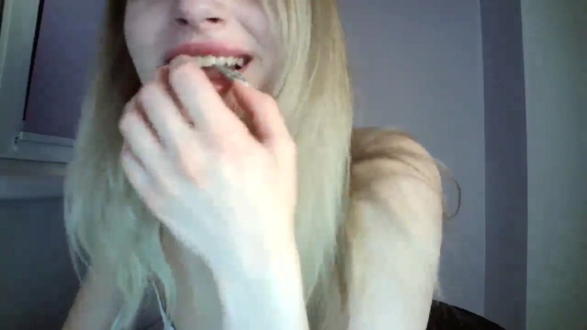 Gallery image thumbnail from MaryyCo's myfreecams stream on, 06/05/2025, 23:57 image 14 of 20