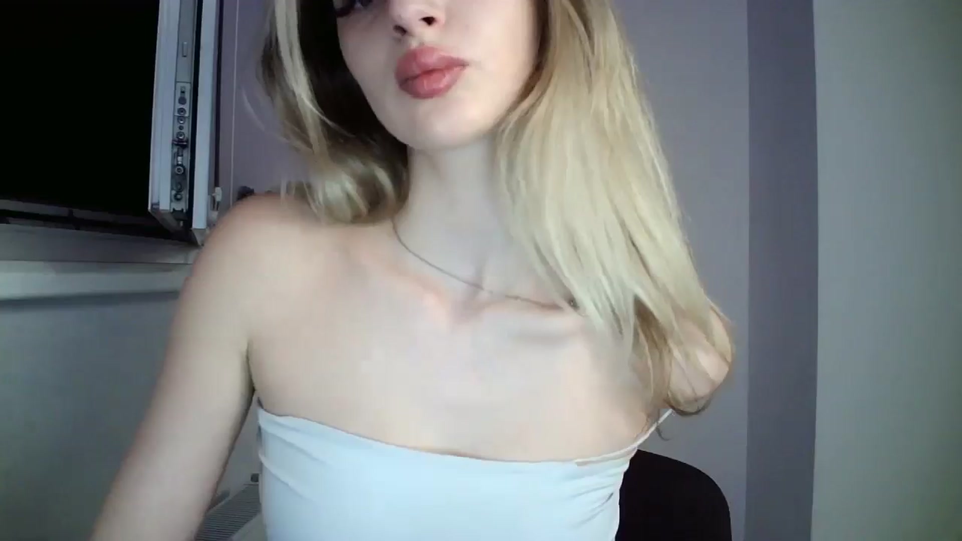 Gallery image thumbnail from MaryyCo's myfreecams stream on, 06/07/2025, 20:47 image 13 of 20