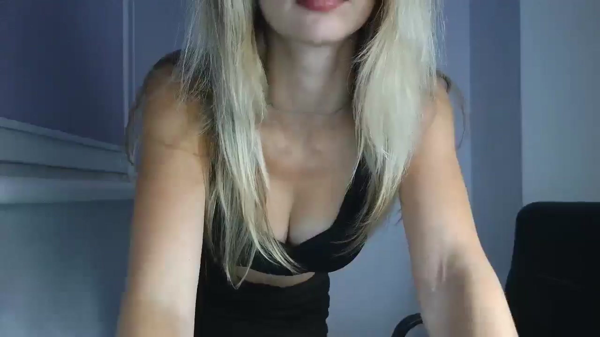 Gallery image thumbnail from MaryyCo's myfreecams stream on, 08/12/2025, 24:43 image 7 of 20