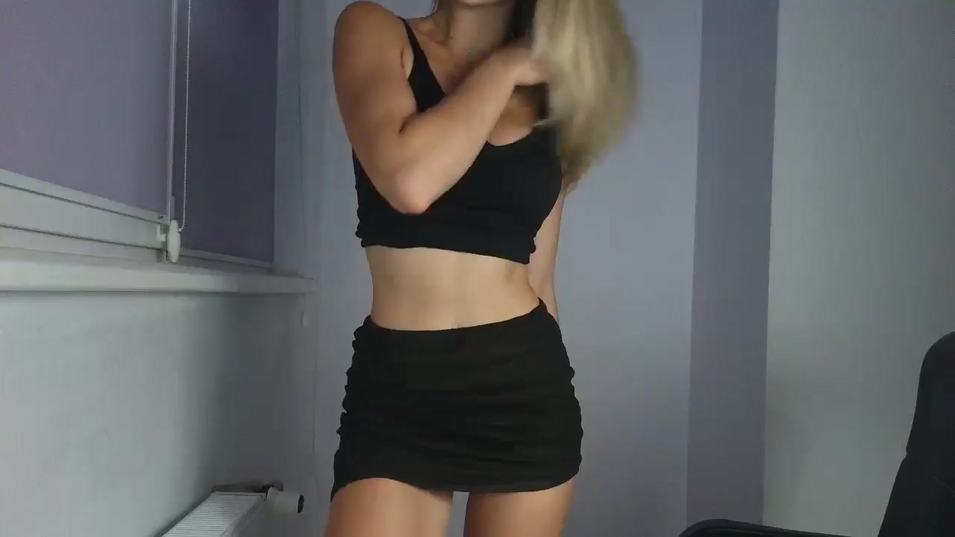 Gallery image thumbnail from MaryyCo's myfreecams stream on, 08/19/2025, 19:29 image 3 of 20