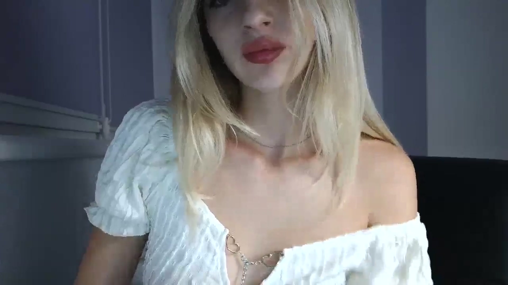 Gallery image thumbnail from MaryyCo's myfreecams stream on, 08/27/2025, 23:58 image 8 of 20