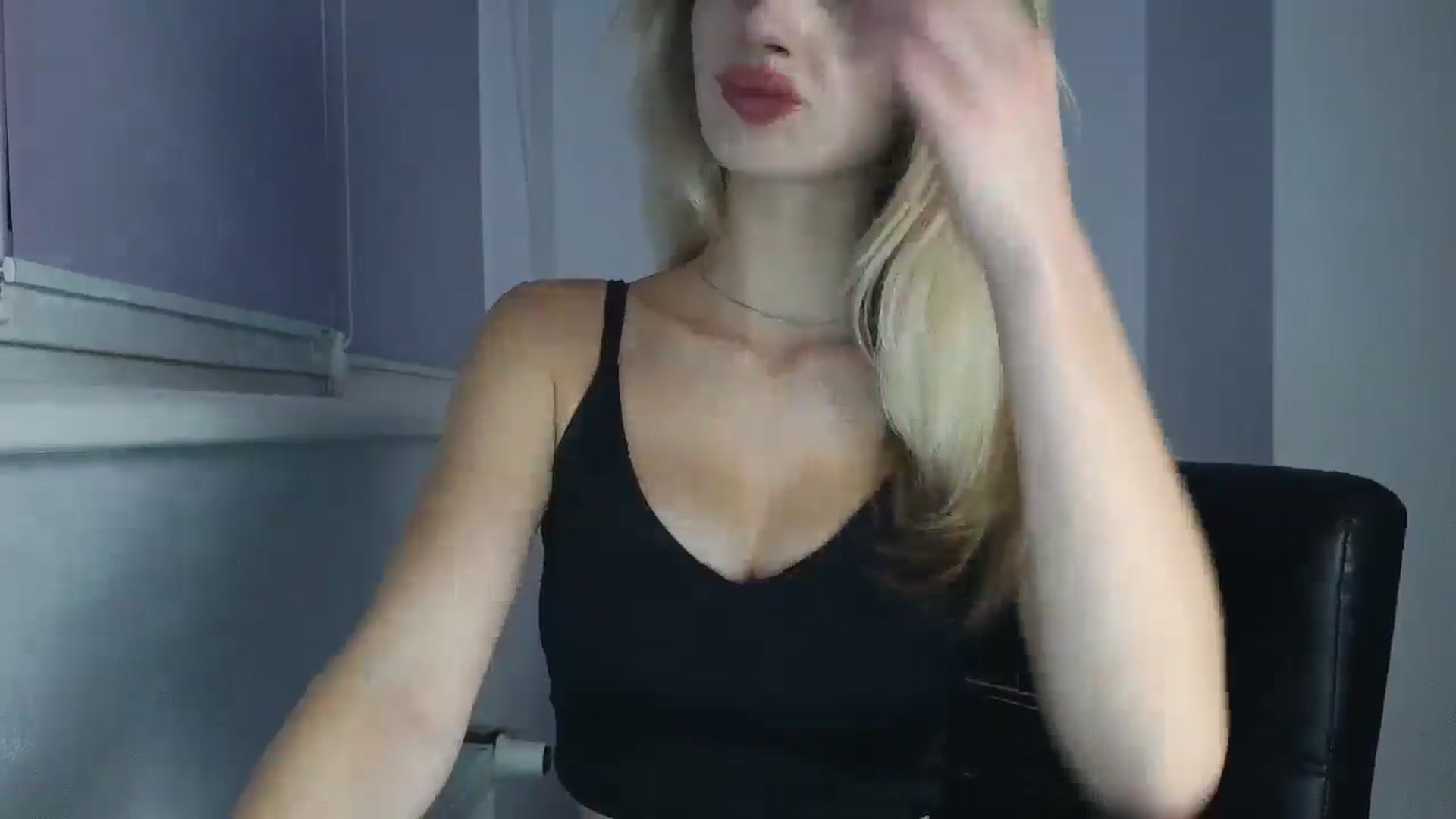 Gallery image thumbnail from MaryyCo's myfreecams stream on, 09/22/2025, 21:07 image 15 of 20
