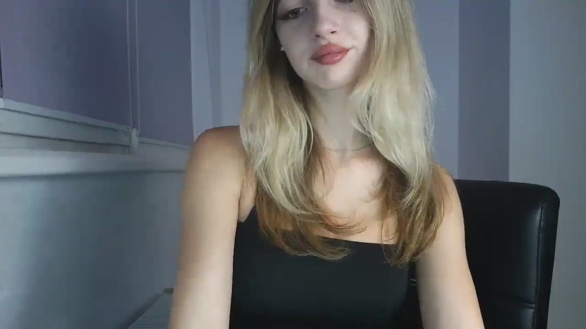 Gallery image thumbnail from MaryyCo's myfreecams stream on, 09/23/2025, 22:32 image 13 of 20