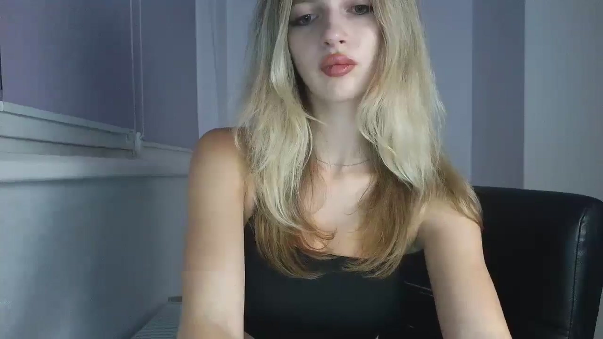Gallery image thumbnail from MaryyCo's myfreecams stream on, 09/23/2025, 22:32 image 12 of 20