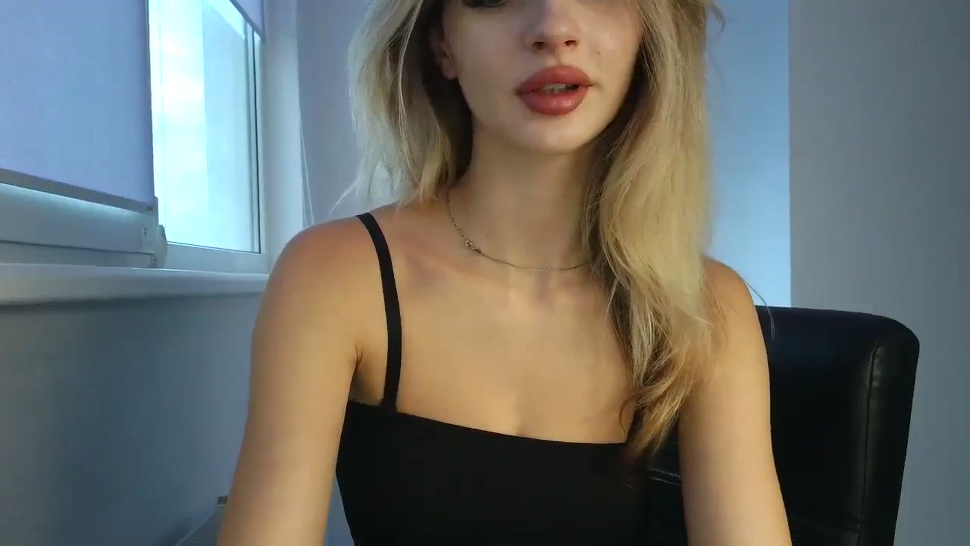 Gallery image thumbnail from MaryyCo's myfreecams stream on, 10/04/2025, 15:35 image 14 of 20