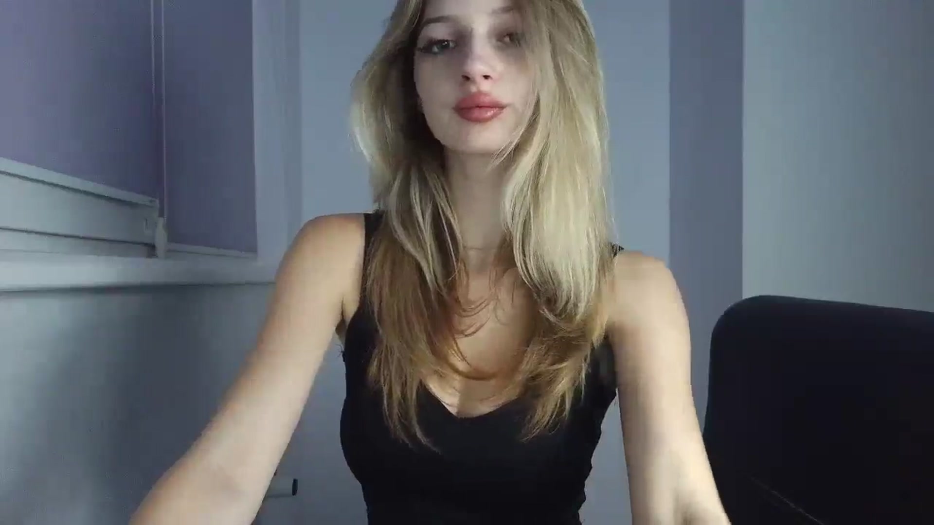 Gallery image thumbnail from MaryyCo's myfreecams stream on, 10/29/2025, 23:59 image 8 of 20