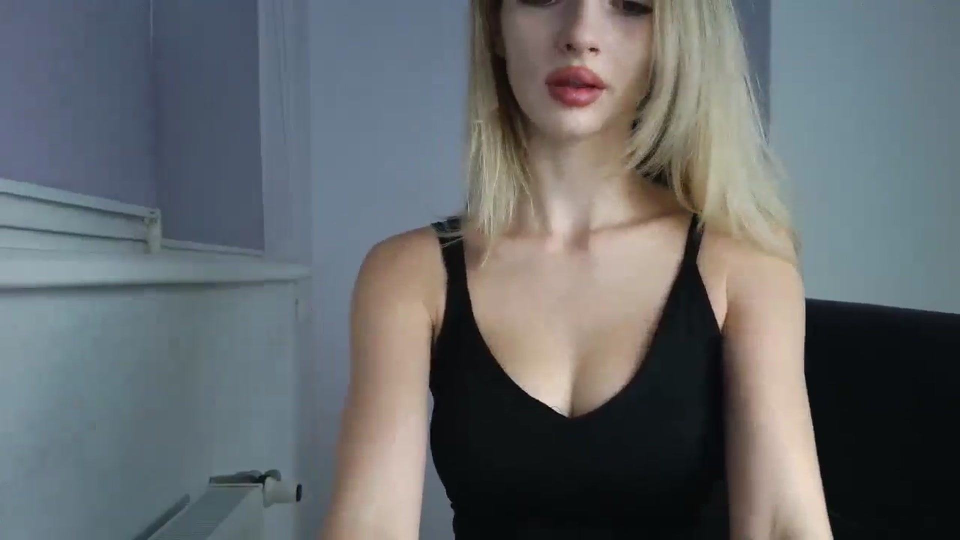 Gallery image thumbnail from MaryyCo's myfreecams stream on, 11/08/2025, 15:36 image 19 of 20