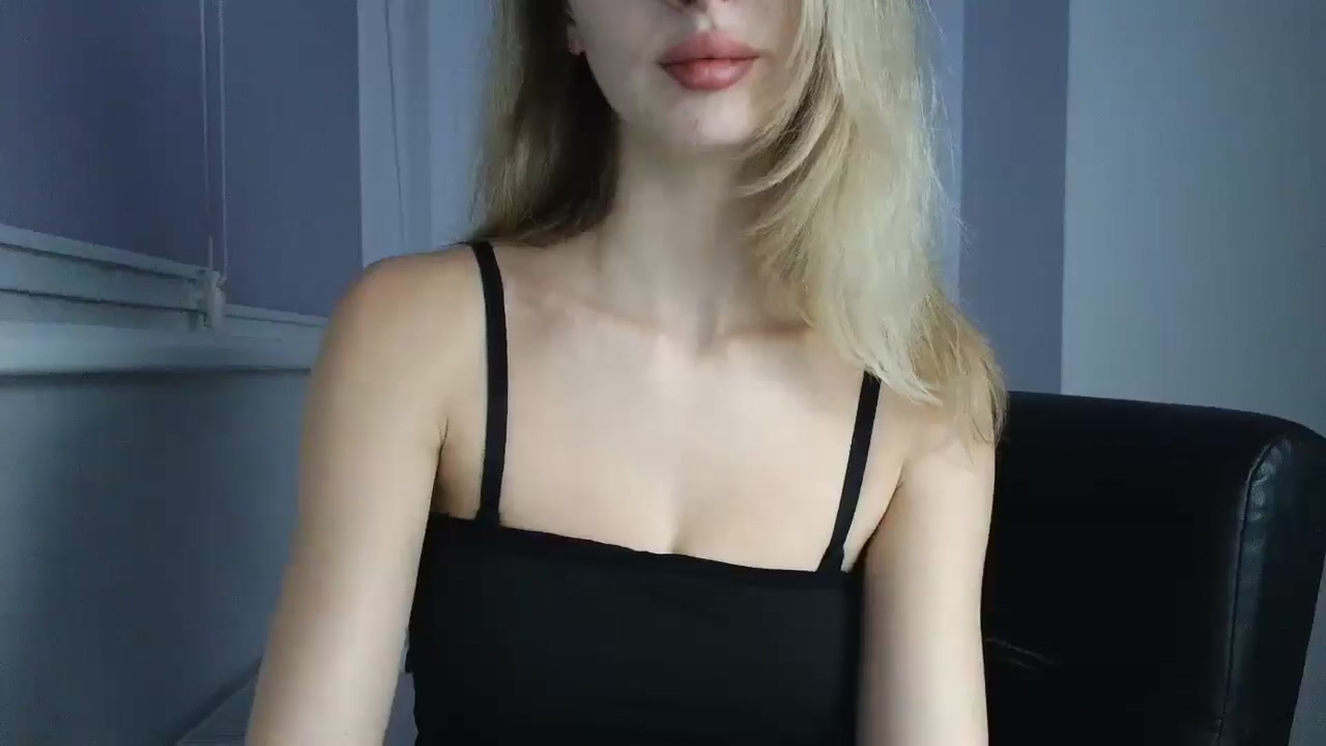 Gallery image thumbnail from MaryyCo's myfreecams stream on, 11/09/2025, 16:16 image 18 of 20