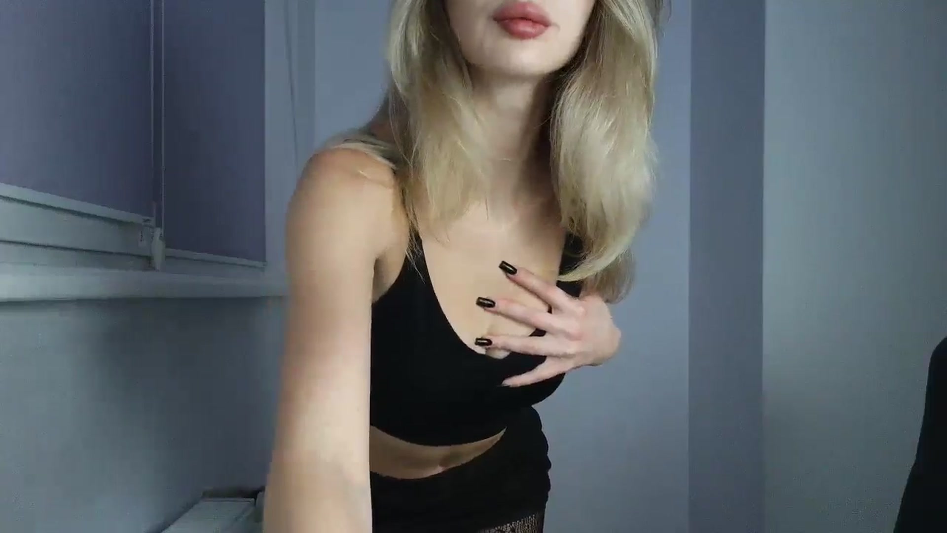 Gallery image thumbnail from MaryyCo's myfreecams stream on, 11/10/2025, 22:25 image 16 of 20