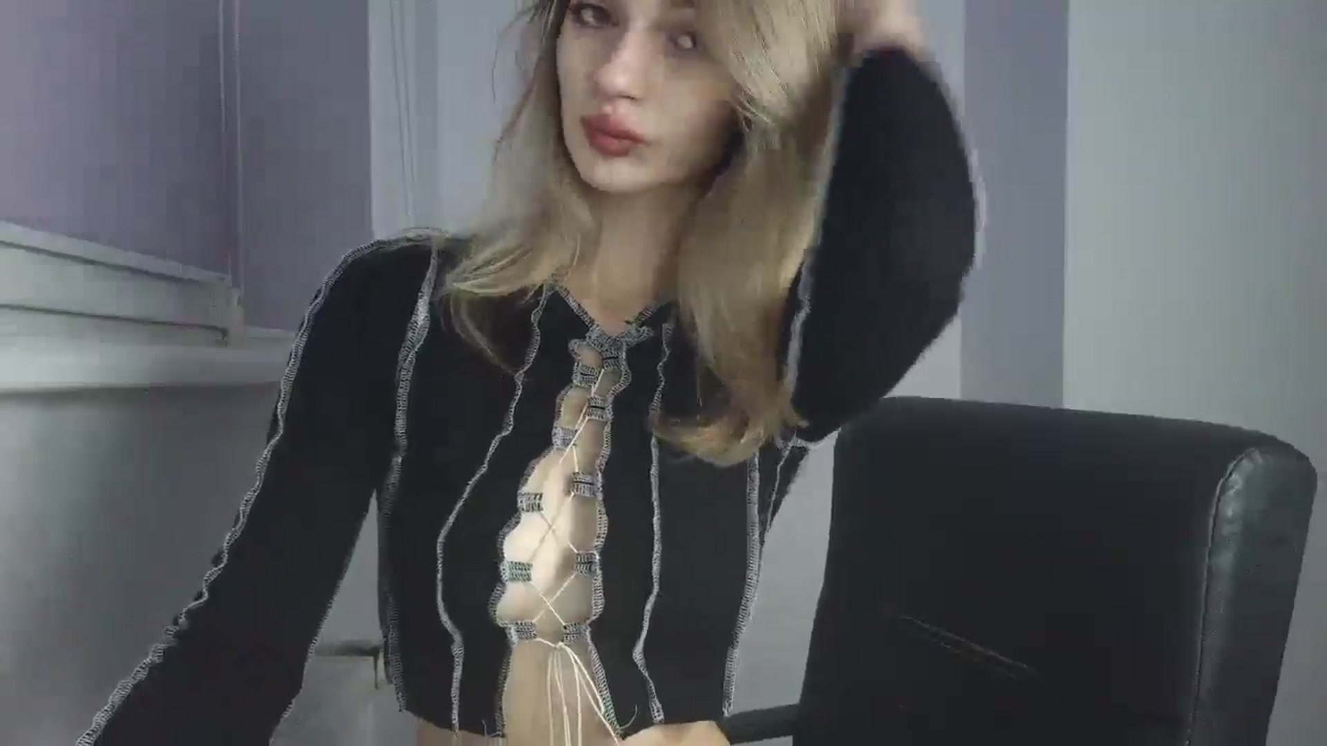 Gallery image thumbnail from MaryyCo's myfreecams stream on, 11/12/2025, 18:33 image 2 of 20