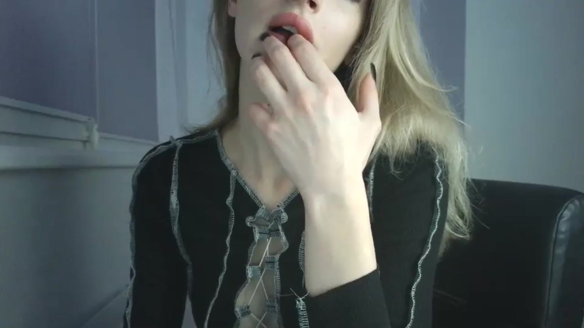 Gallery image thumbnail from MaryyCo's myfreecams stream on, 11/18/2025, 17:01 image 17 of 20