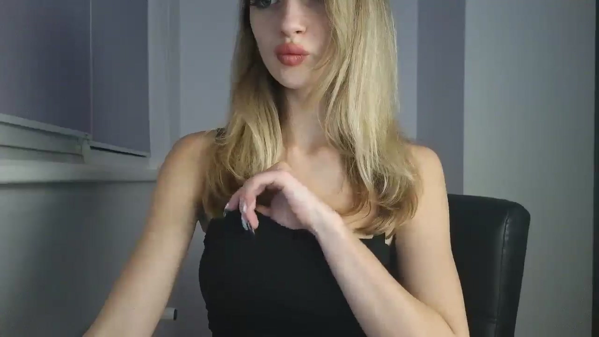 Gallery image thumbnail from MaryyCo's myfreecams stream on, 11/25/2025, 07:46 image 20 of 20