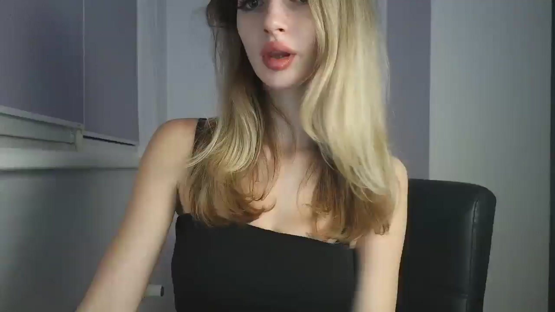 Gallery image thumbnail from MaryyCo's myfreecams stream on, 11/25/2025, 07:46 image 1 of 20