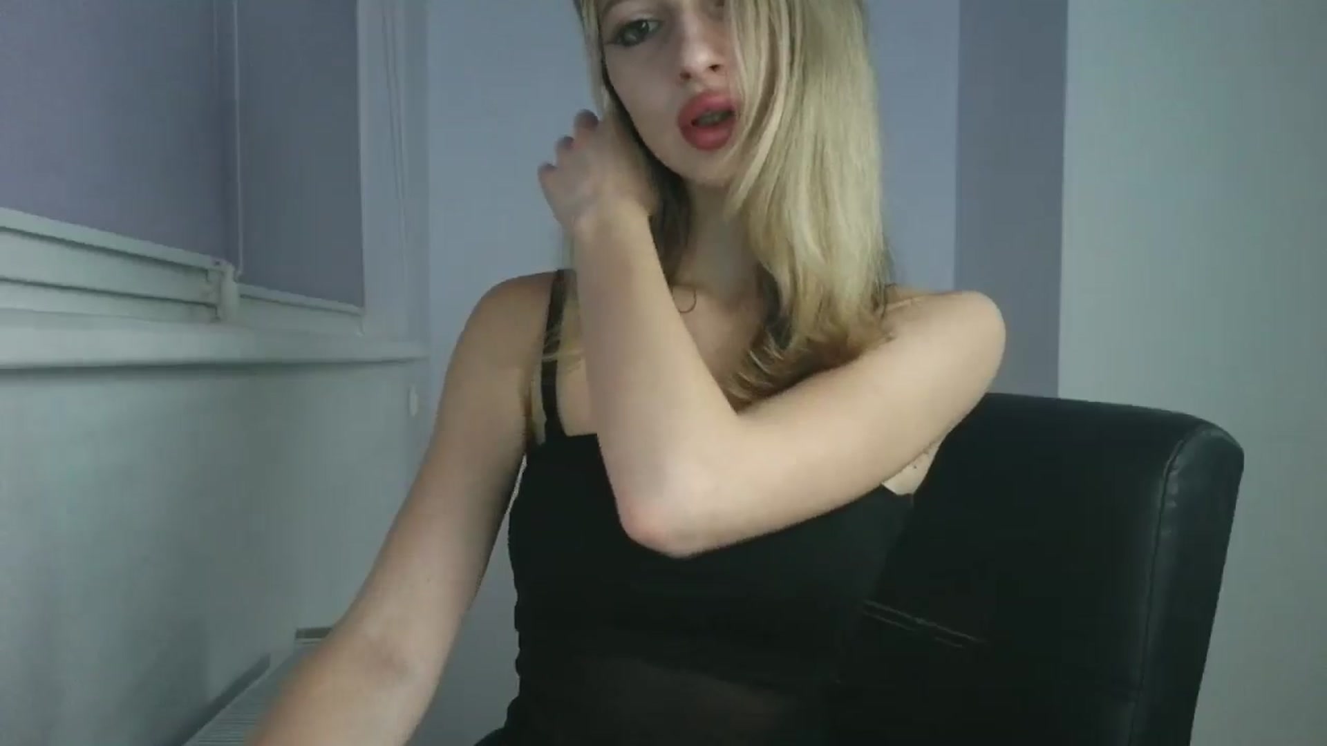 Gallery image thumbnail from MaryyCo's myfreecams stream on, 11/25/2025, 15:59 image 10 of 20
