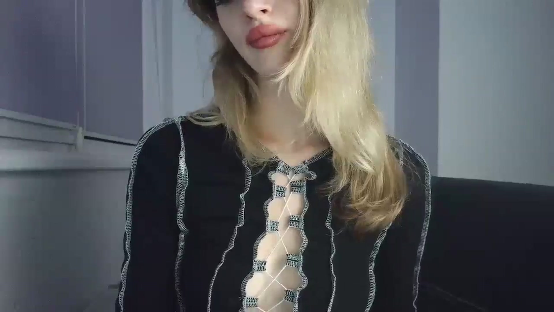 Gallery image thumbnail from MaryyCo's myfreecams stream on, 11/28/2025, 24:37 image 16 of 20