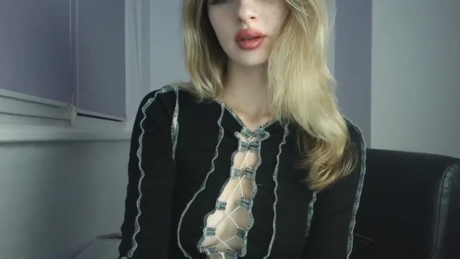 Gallery image thumbnail from MaryyCo's myfreecams stream on, 11/28/2025, 24:37 image 2 of 20