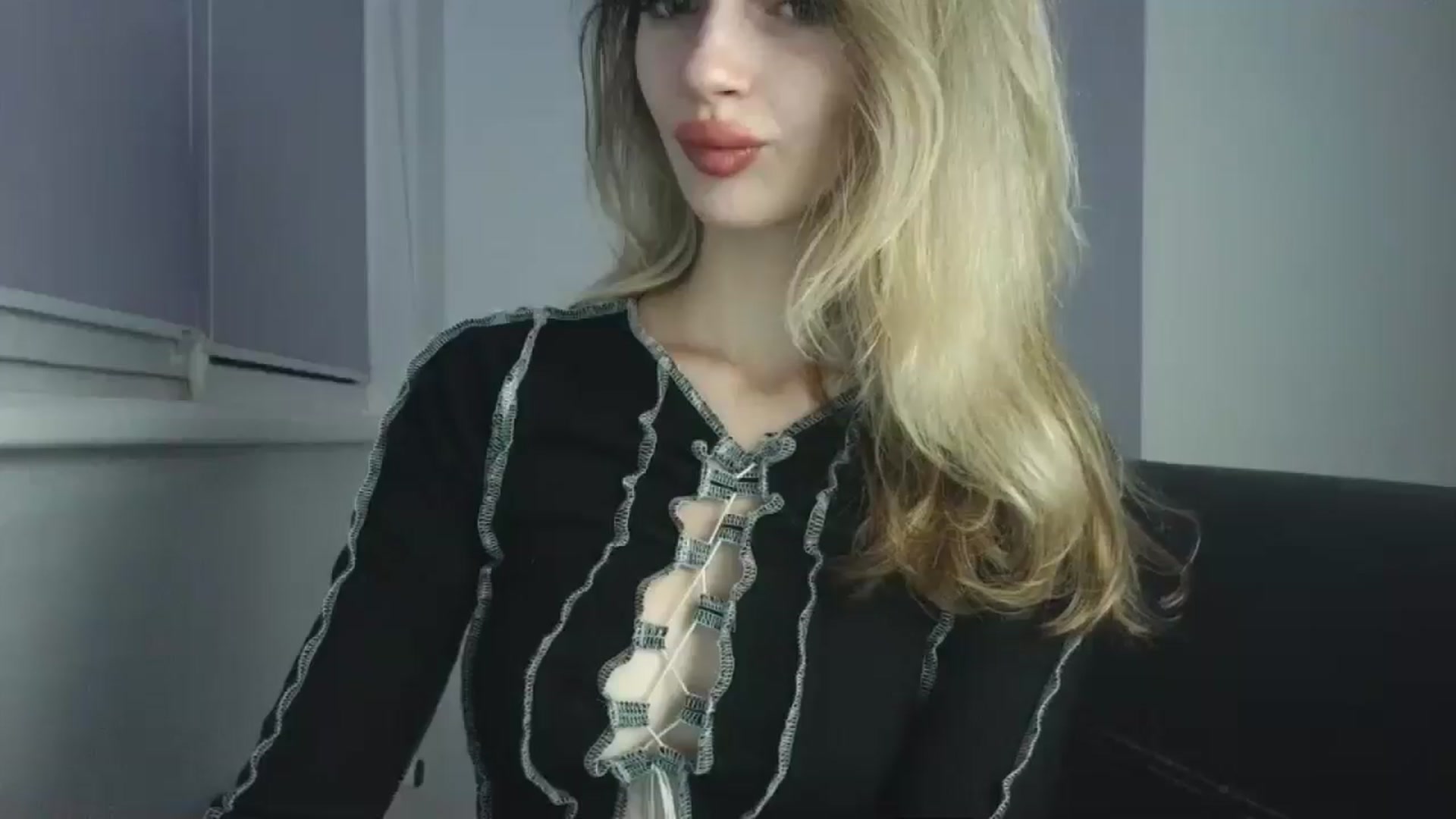Gallery image thumbnail from MaryyCo's myfreecams stream on, 11/28/2025, 01:06 image 17 of 20