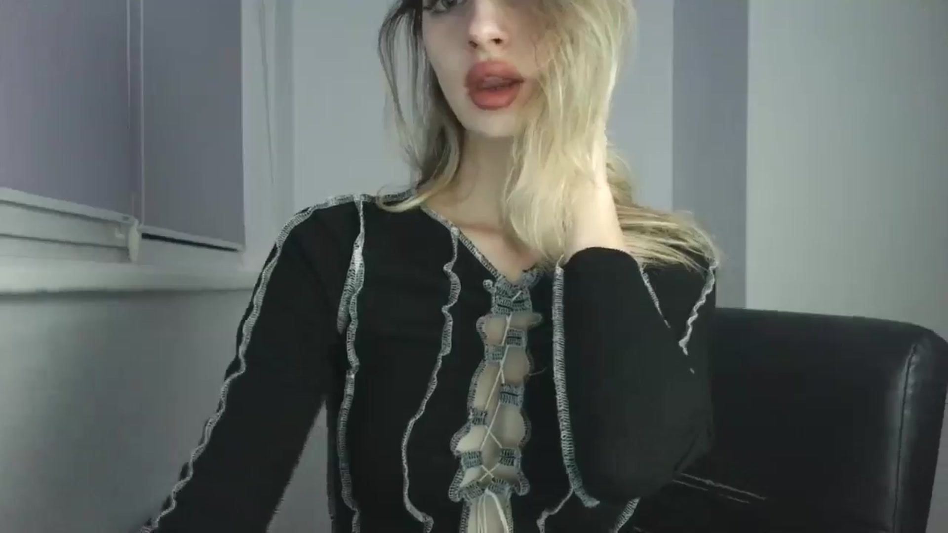 Gallery image thumbnail from MaryyCo's myfreecams stream on, 11/28/2025, 01:06 image 6 of 20