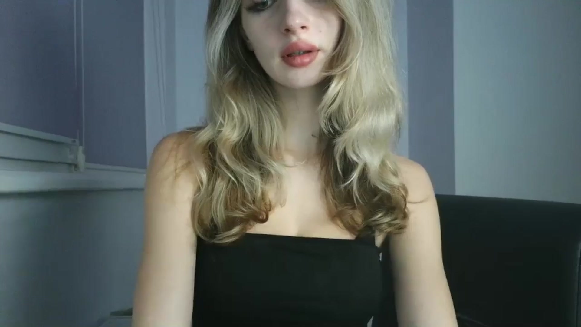 Gallery image thumbnail from MaryyCo's myfreecams stream on, 12/01/2025, 20:12 image 2 of 20
