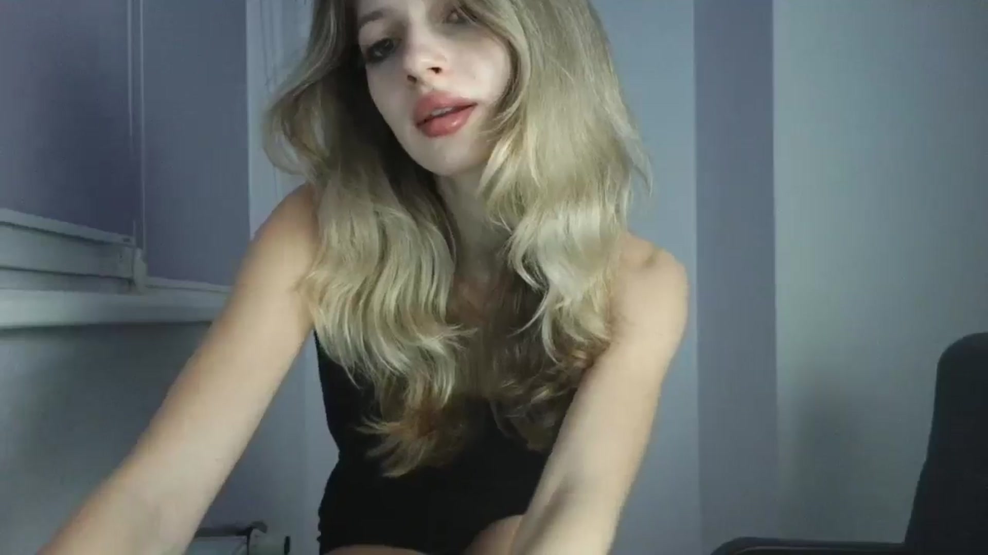 Gallery image thumbnail from MaryyCo's myfreecams stream on, 12/01/2025, 20:12 image 7 of 20