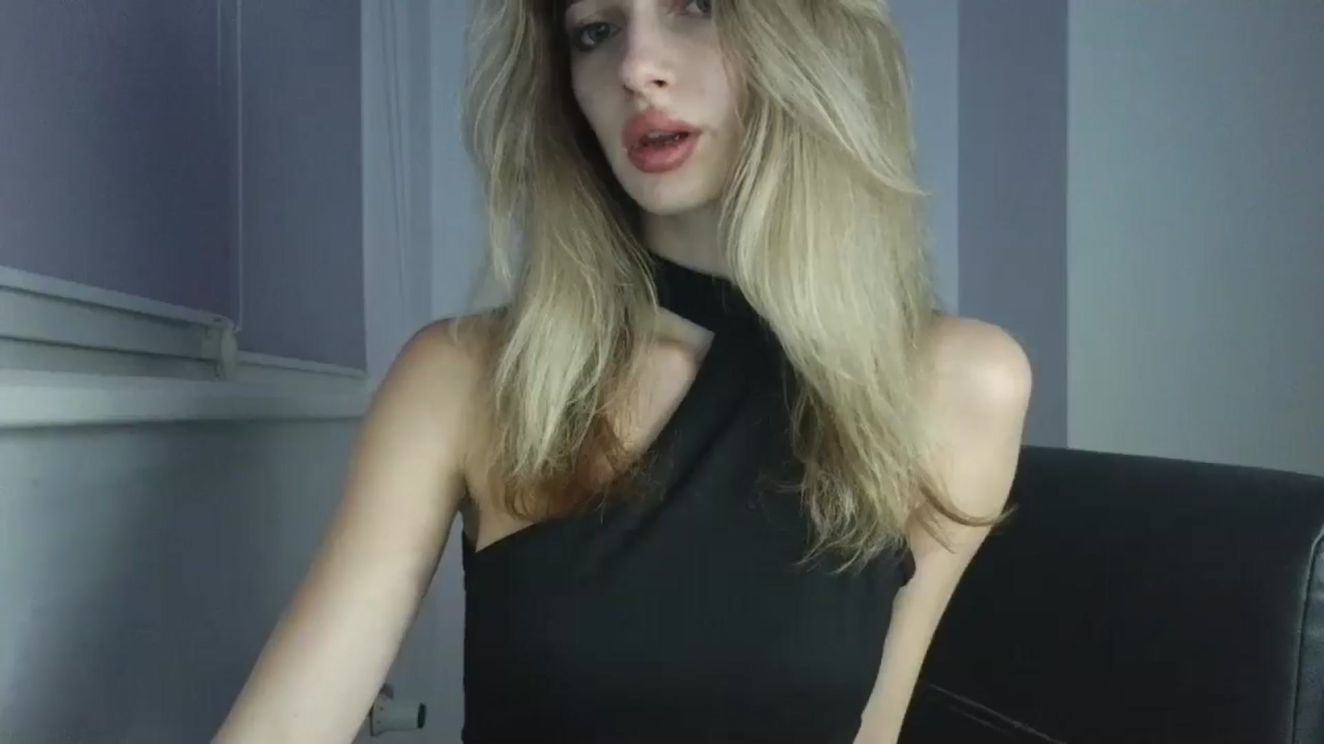 Gallery image thumbnail from MaryyCo's myfreecams stream on, 12/06/2025, 20:50 image 17 of 20