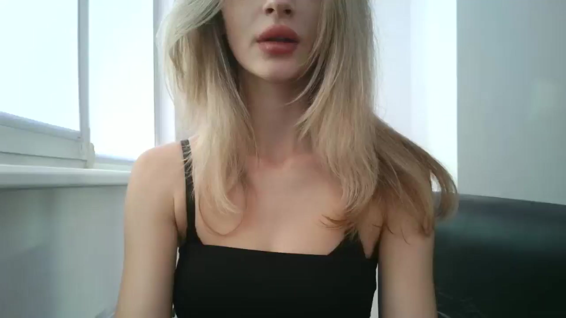Gallery image thumbnail from MaryyCo's myfreecams stream on, 12/12/2025, 13:18 image 14 of 20