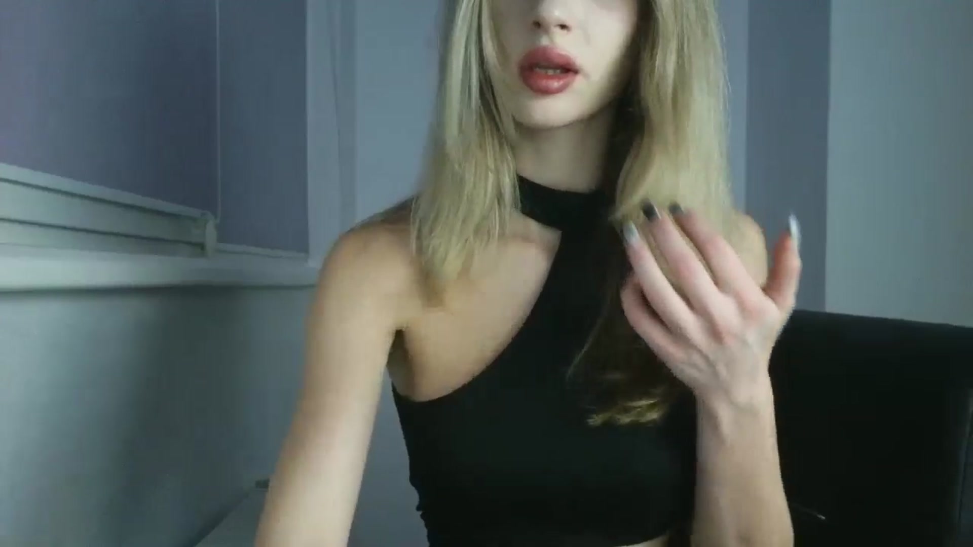 Gallery image thumbnail from MaryyCo's myfreecams stream on, 12/18/2025, 23:36 image 3 of 20