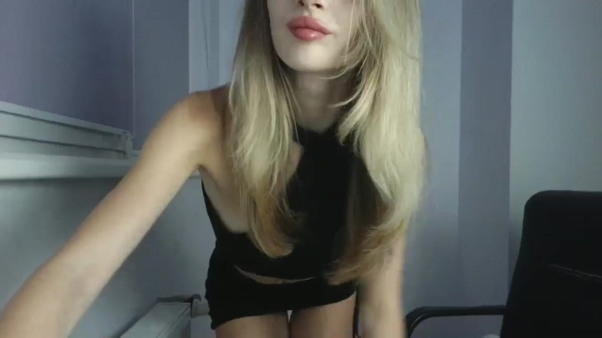 Gallery image thumbnail from MaryyCo's myfreecams stream on, 12/18/2025, 23:36 image 6 of 20