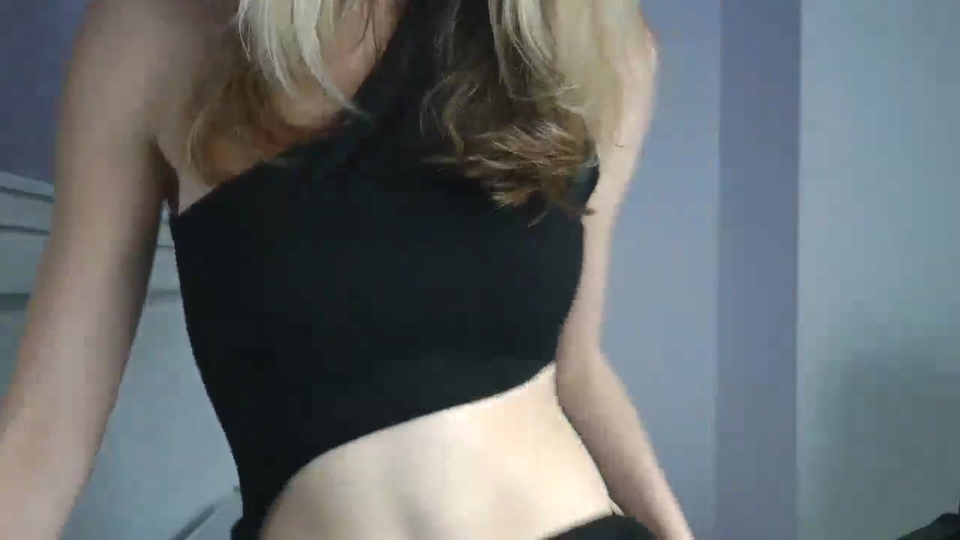 Gallery image thumbnail from MaryyCo's myfreecams stream on, 12/19/2025, 01:58 image 4 of 20