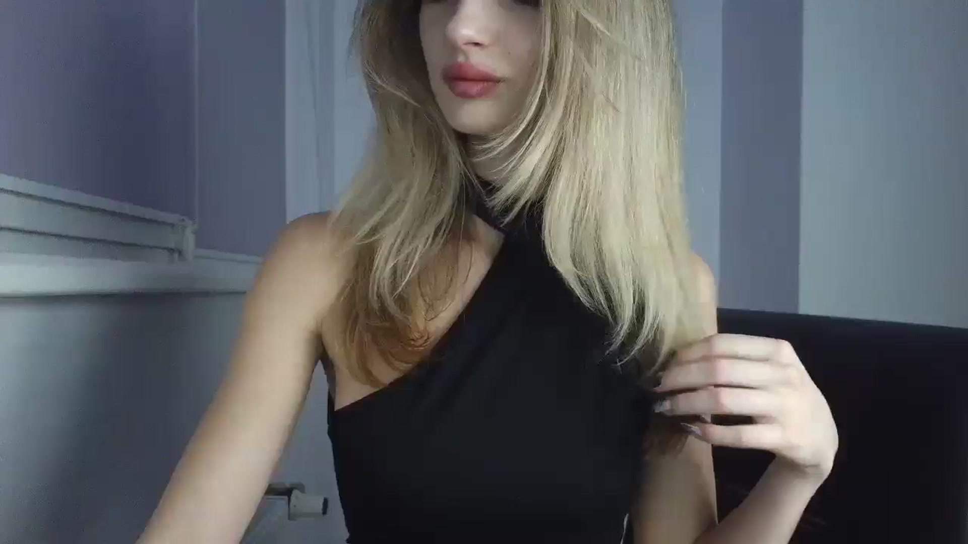 Gallery image thumbnail from MaryyCo's myfreecams stream on, 12/19/2025, 01:58 image 18 of 20