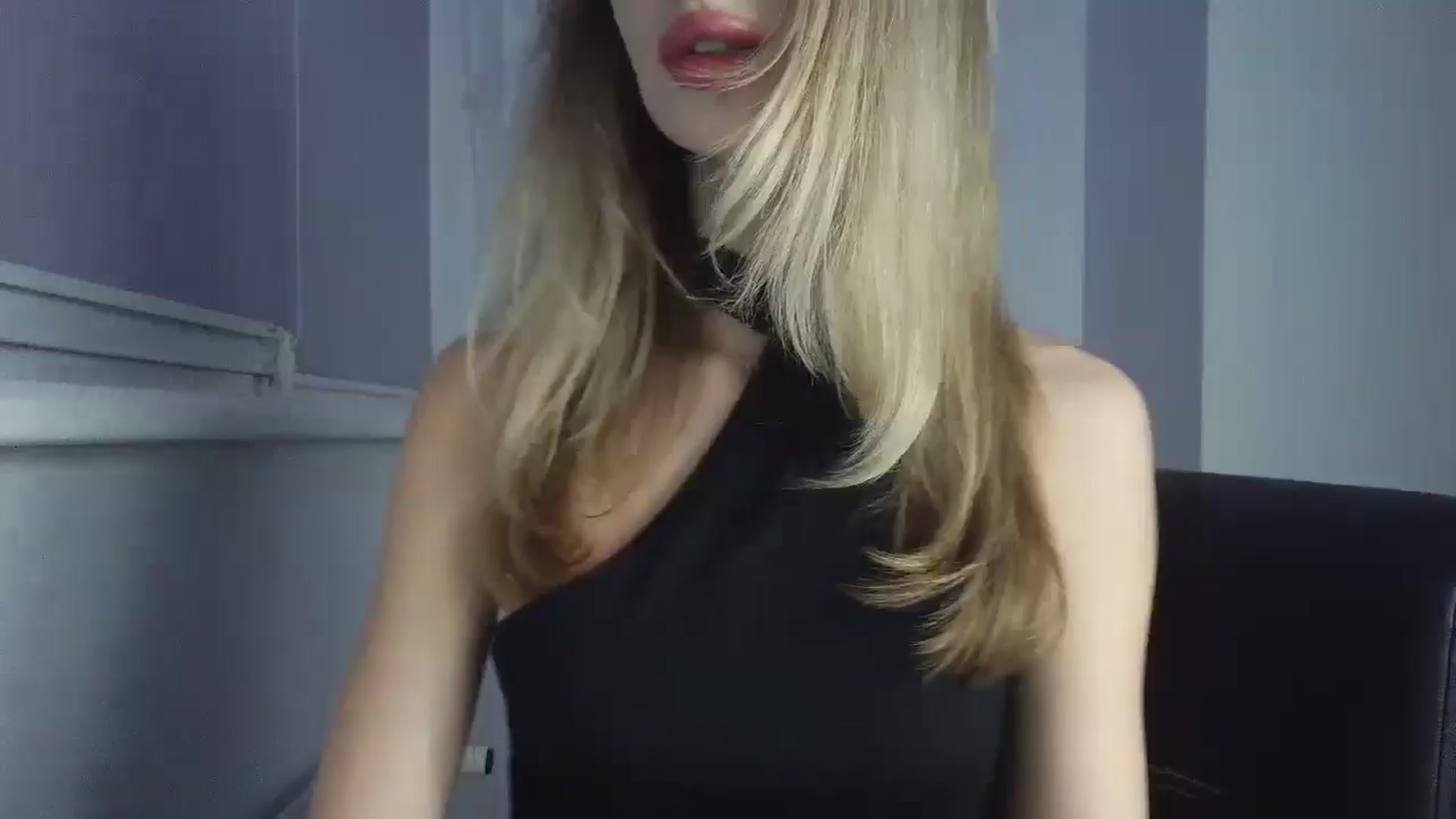 Gallery image thumbnail from MaryyCo's myfreecams stream on, 12/19/2025, 01:58 image 12 of 20