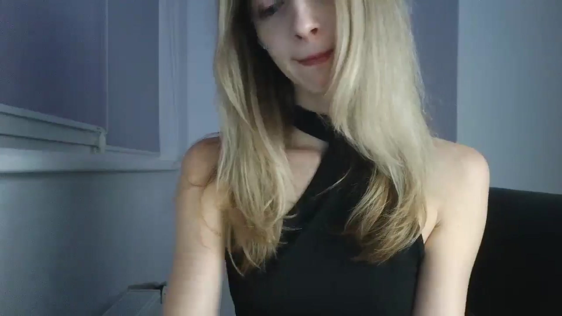 Gallery image thumbnail from MaryyCo's myfreecams stream on, 12/19/2025, 18:17 image 11 of 20