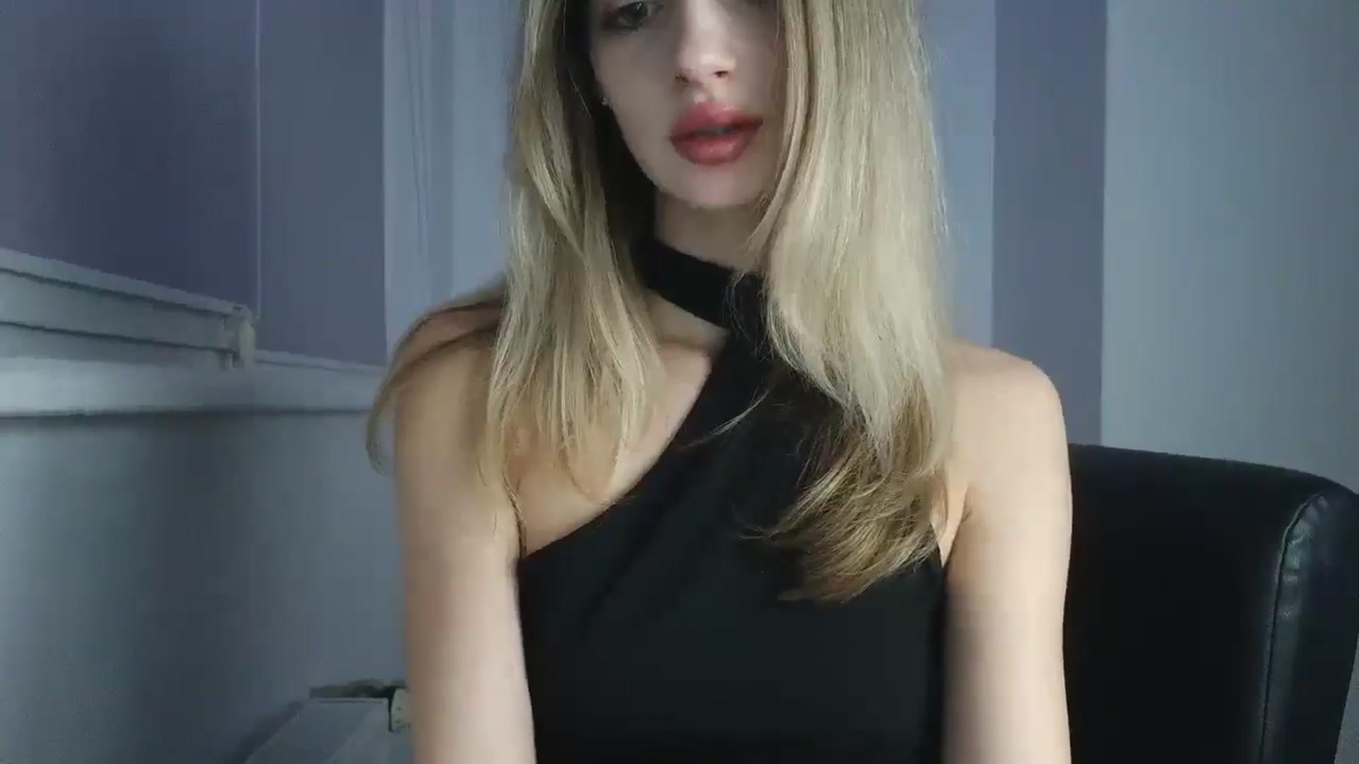 Gallery image thumbnail from MaryyCo's myfreecams stream on, 12/19/2025, 18:17 image 10 of 20