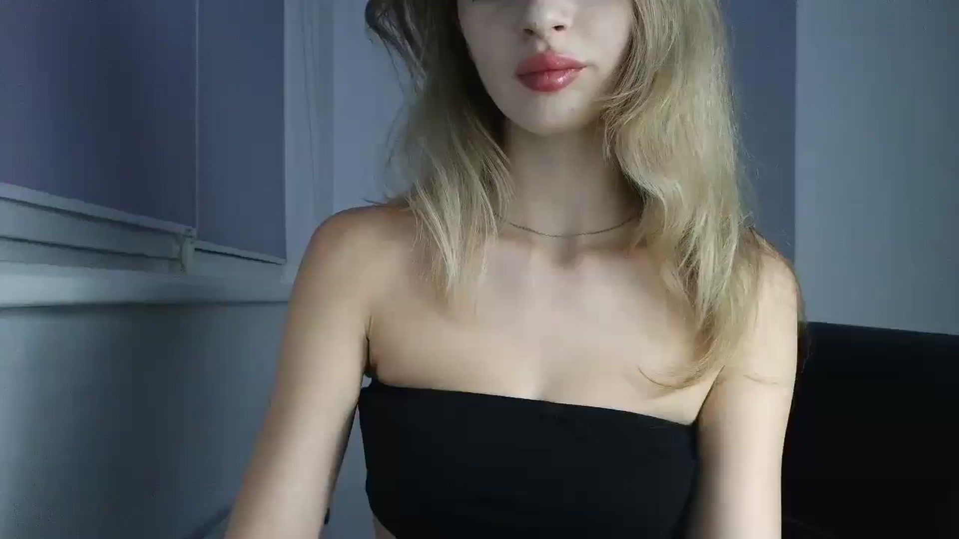 Gallery image thumbnail from MaryyCo's myfreecams stream on, 12/22/2025, 24:59 image 11 of 20