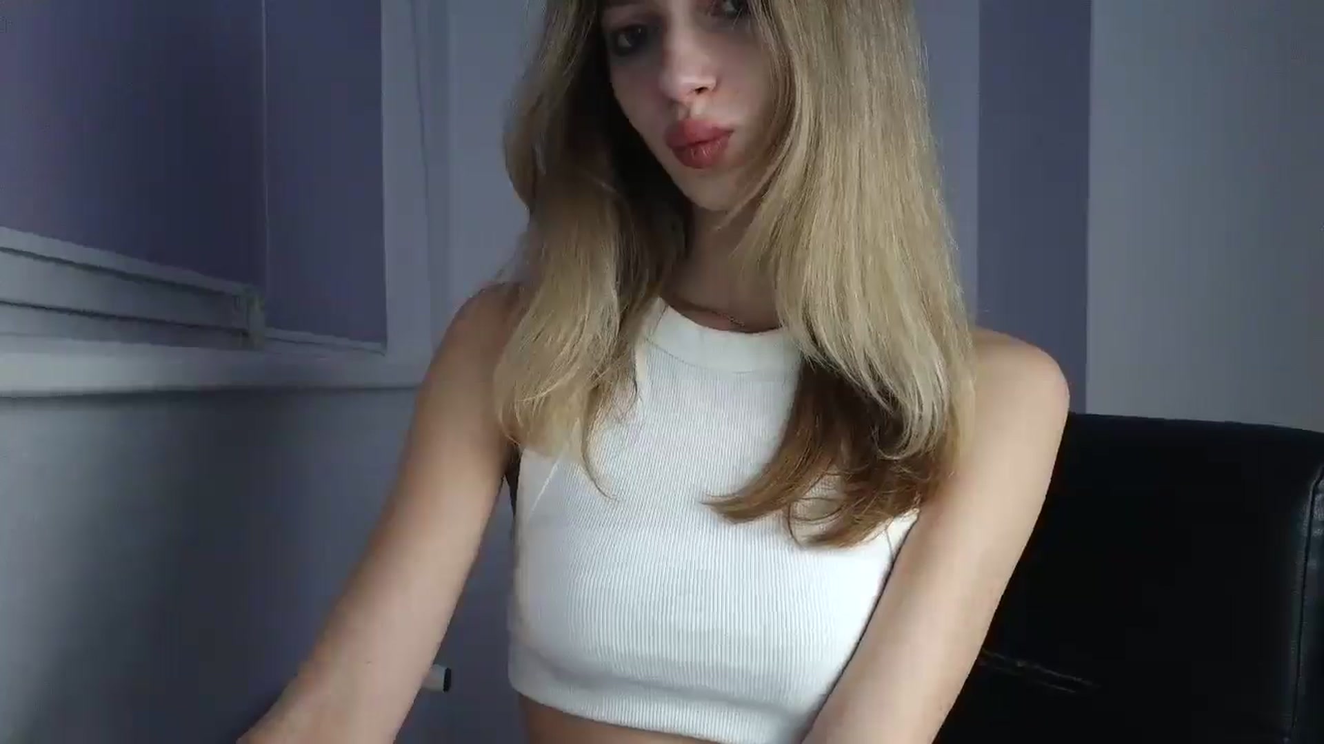 Gallery image thumbnail from MaryyCo's myfreecams stream on, 12/23/2025, 01:52 image 13 of 20