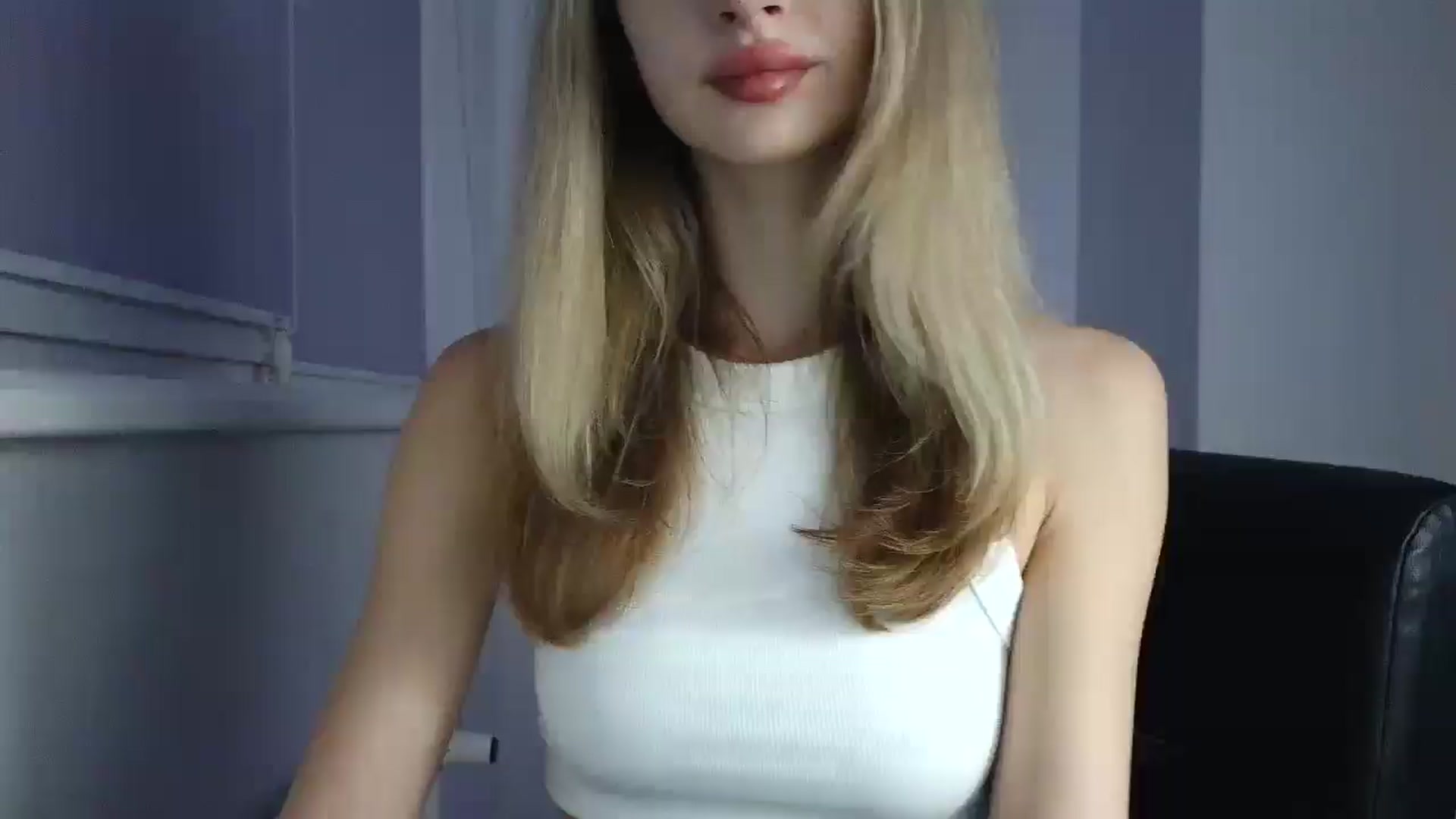 Gallery image thumbnail from MaryyCo's myfreecams stream on, 12/23/2025, 01:52 image 8 of 20