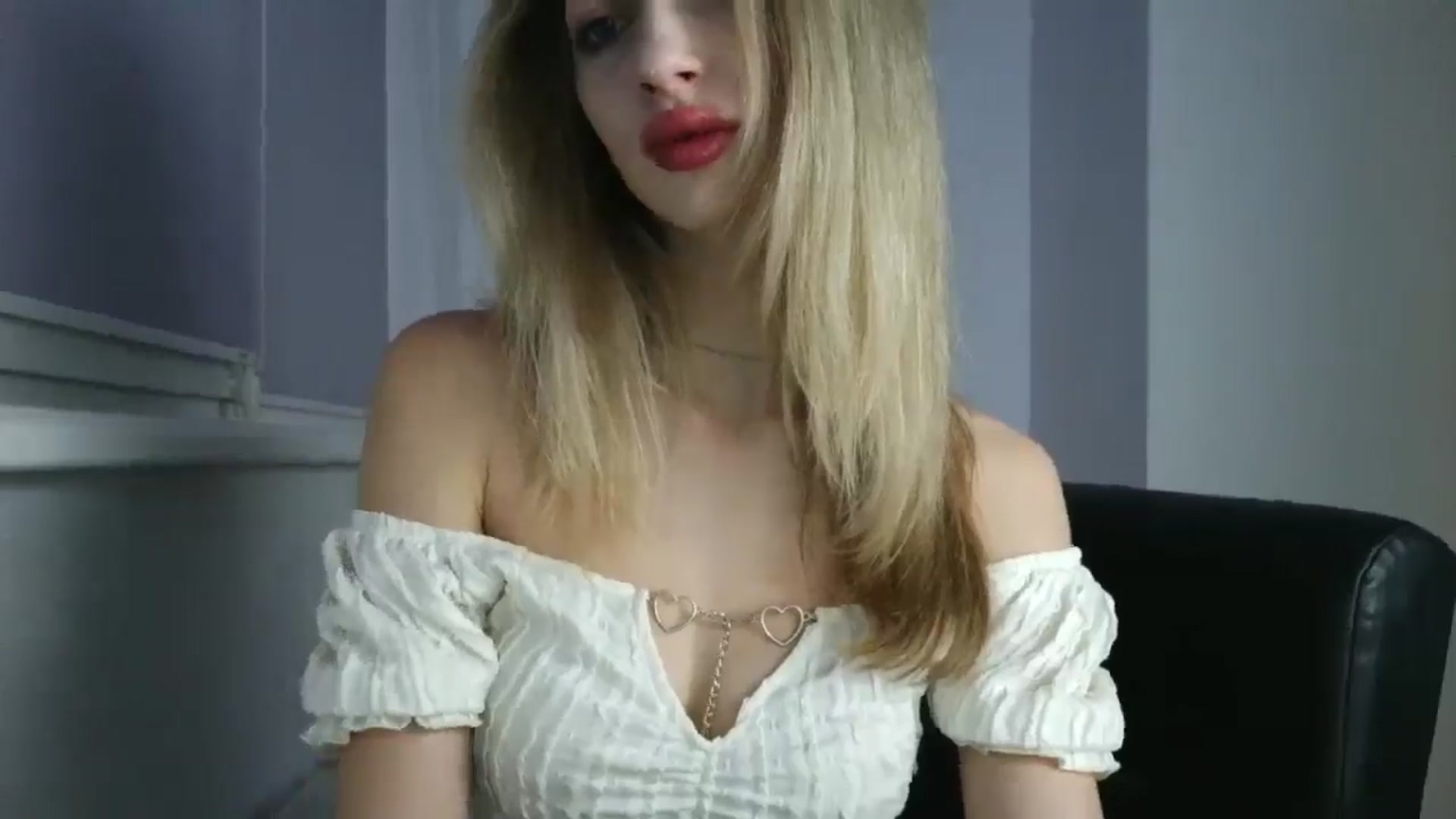 Gallery image thumbnail from MaryyCo's myfreecams stream on, 12/26/2025, 20:36 image 15 of 20
