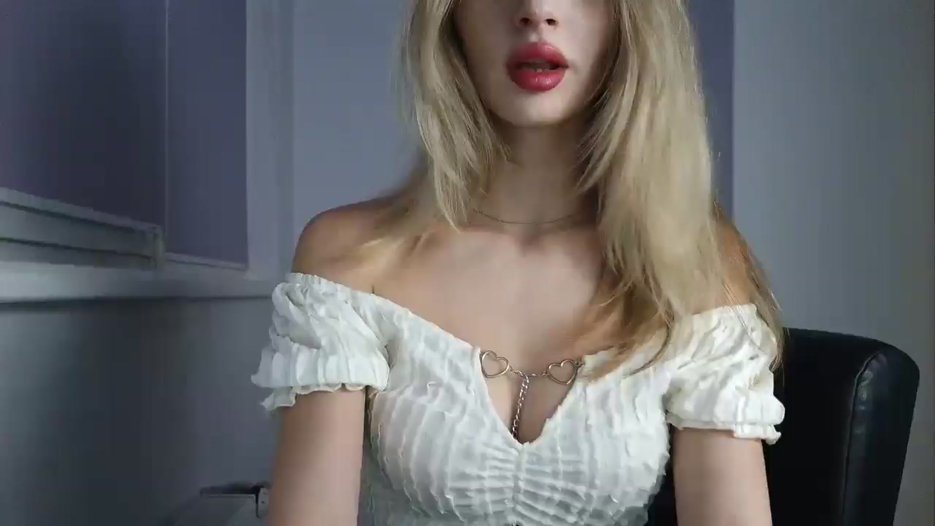 Gallery image thumbnail from MaryyCo's myfreecams stream on, 12/26/2025, 20:36 image 1 of 20