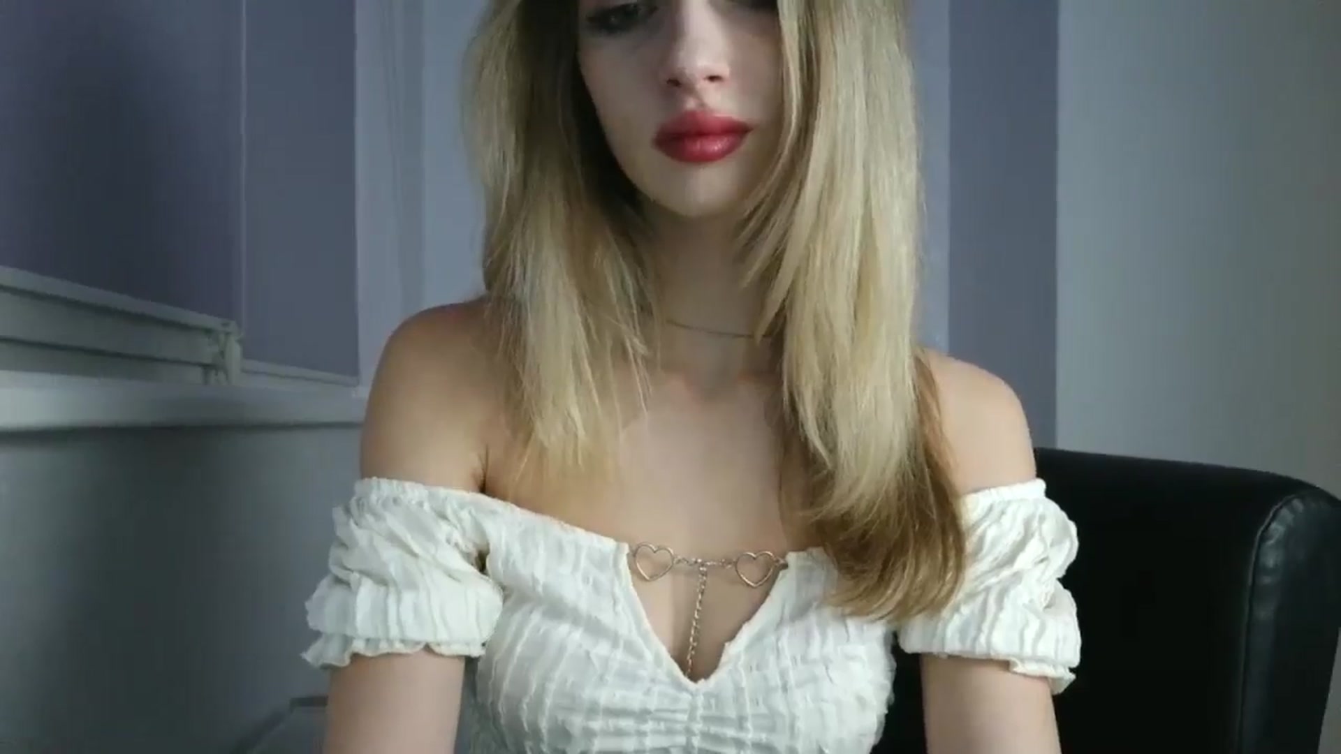 Gallery image thumbnail from MaryyCo's myfreecams stream on, 12/26/2025, 20:36 image 14 of 20