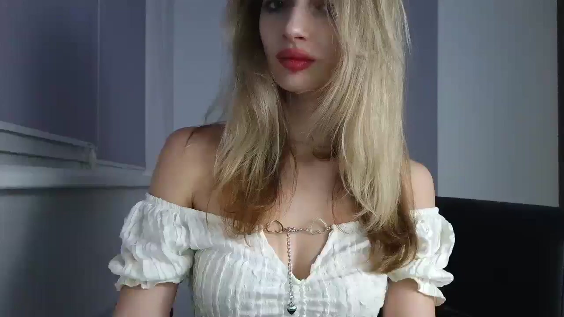 Gallery image thumbnail from MaryyCo's myfreecams stream on, 12/27/2025, 02:16 image 13 of 20