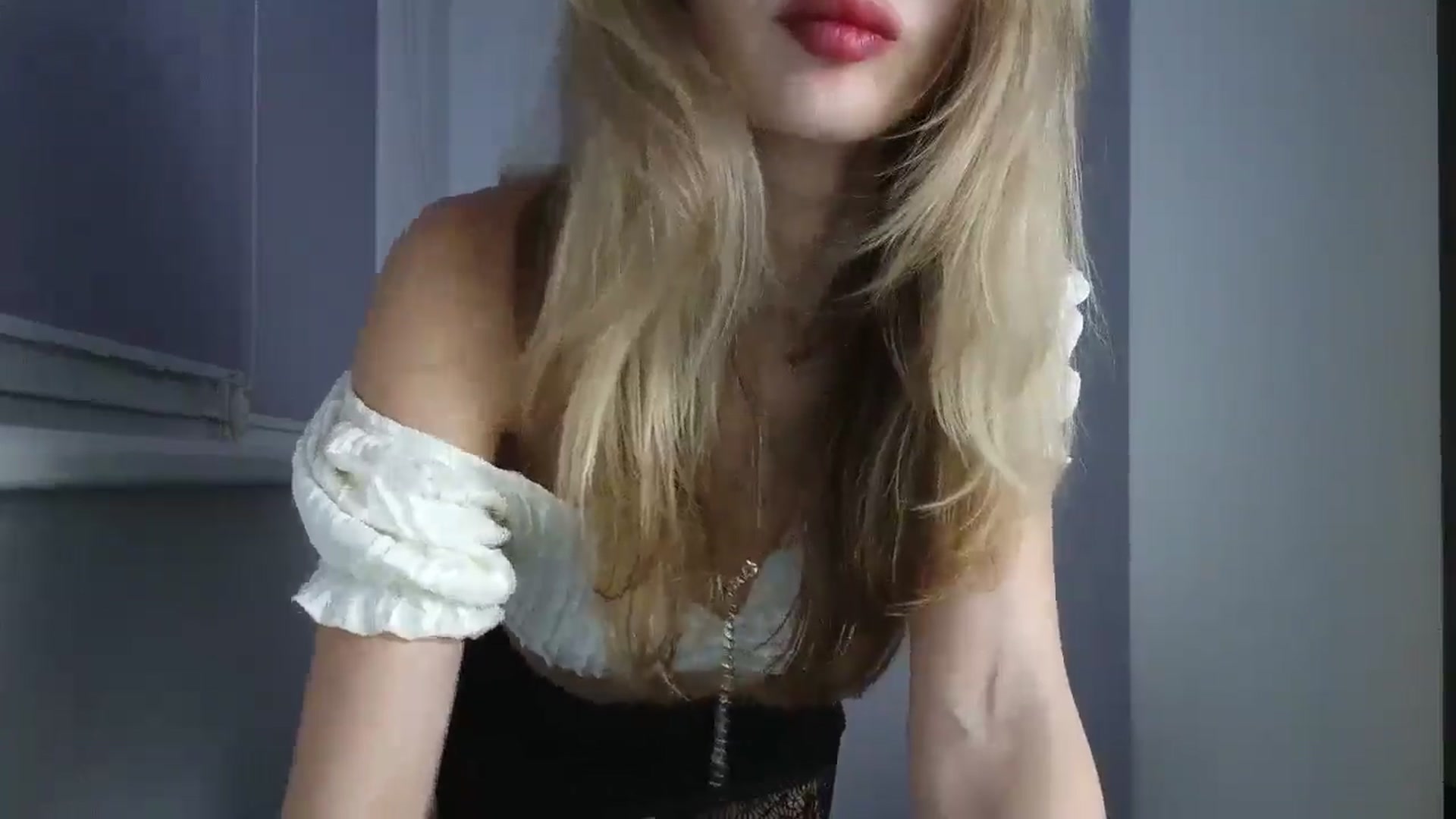 Gallery image thumbnail from MaryyCo's myfreecams stream on, 12/27/2025, 02:16 image 10 of 20