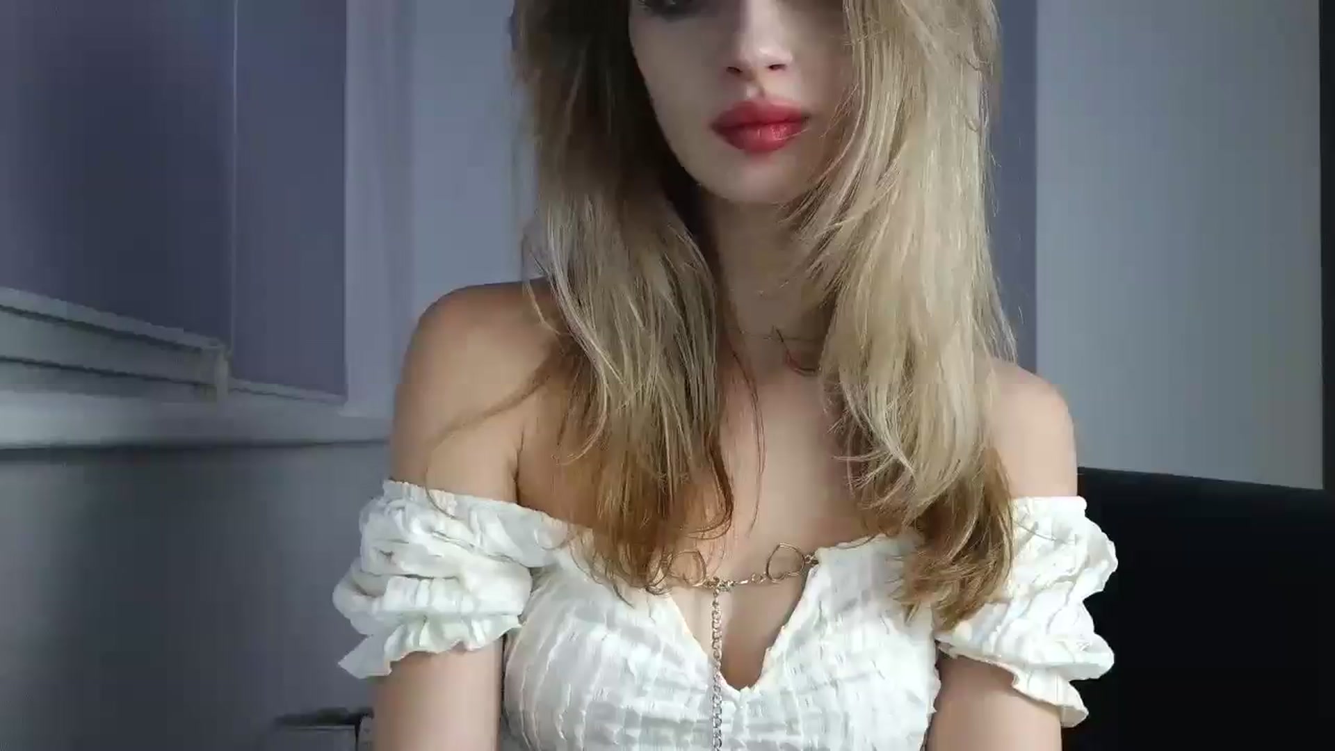 Gallery image thumbnail from MaryyCo's myfreecams stream on, 12/27/2025, 02:16 image 7 of 20