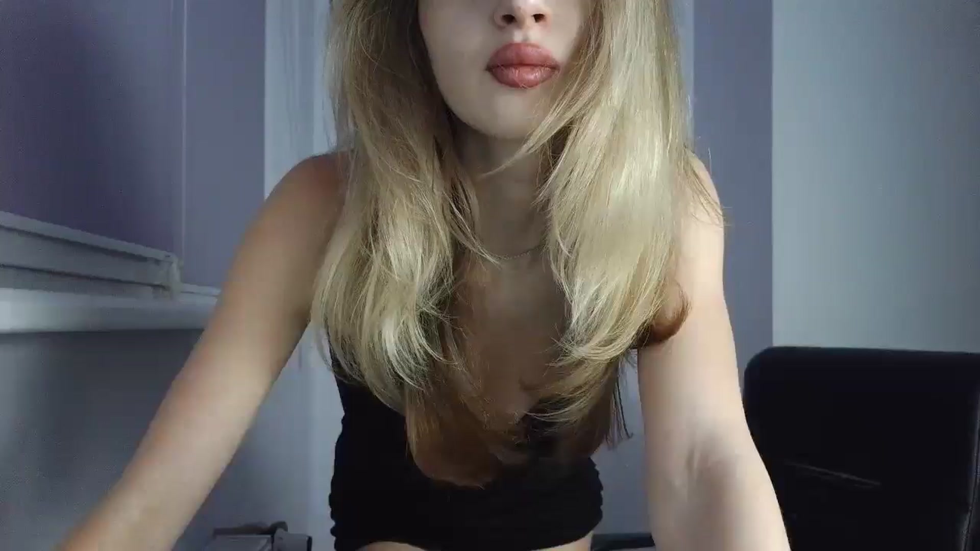Gallery image thumbnail from MaryyCo's myfreecams stream on, 12/27/2025, 21:52 image 16 of 20