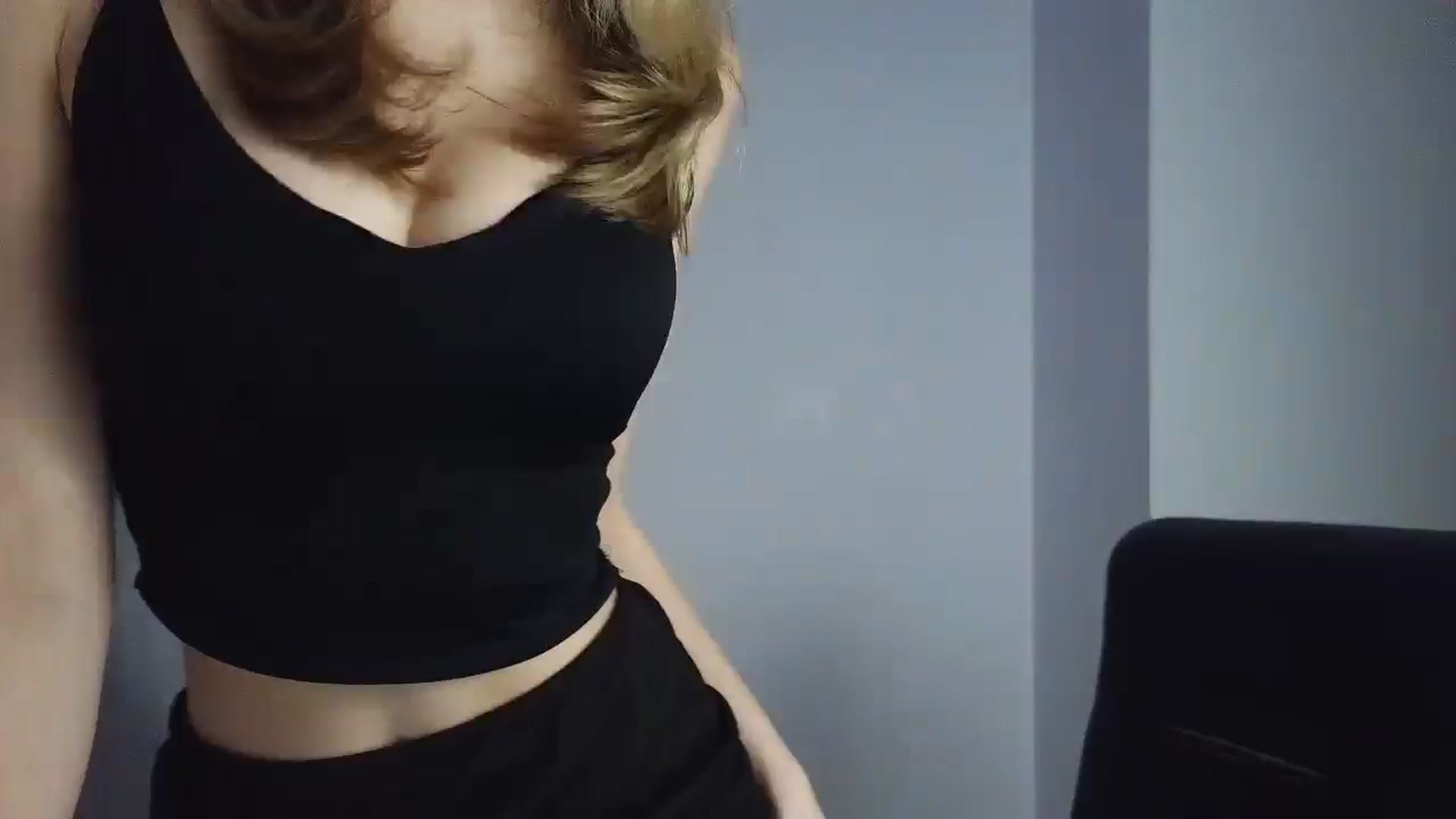 Gallery image thumbnail from MaryyCo's myfreecams stream on, 12/27/2025, 21:52 image 14 of 20