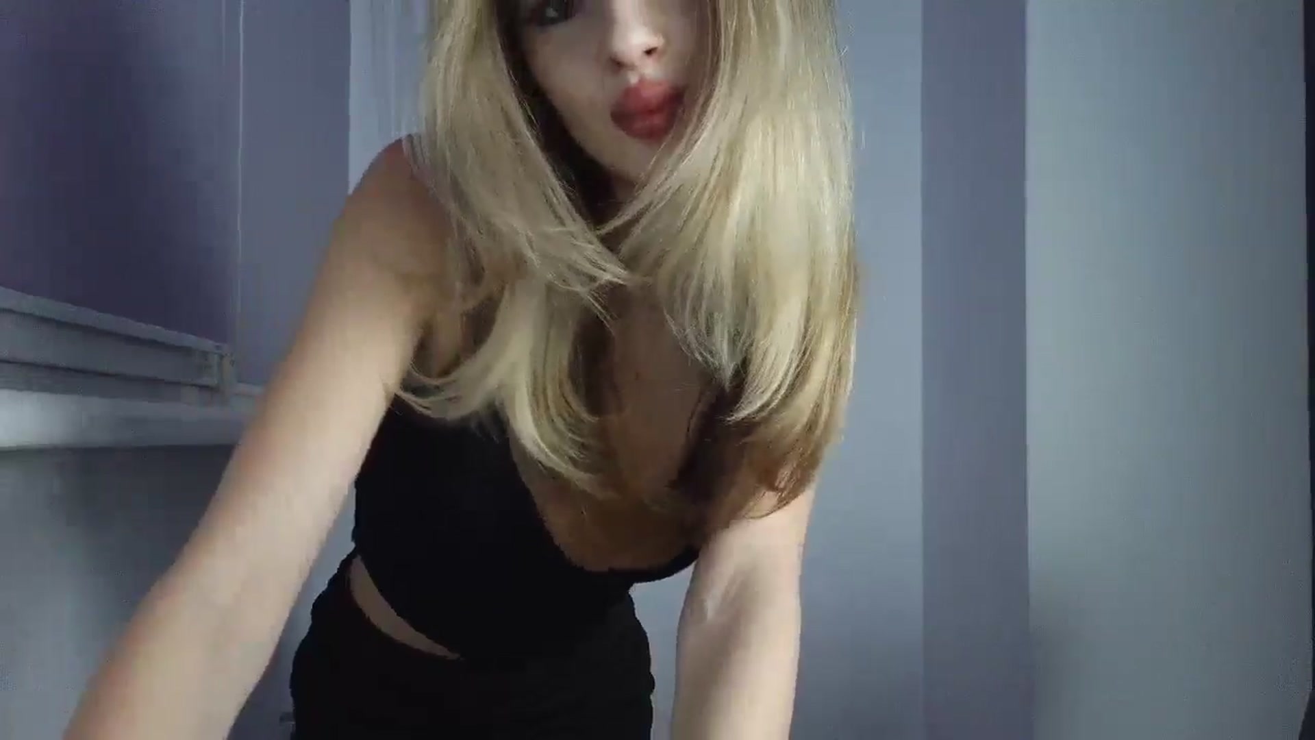 Gallery image thumbnail from MaryyCo's myfreecams stream on, 12/27/2025, 21:52 image 5 of 20