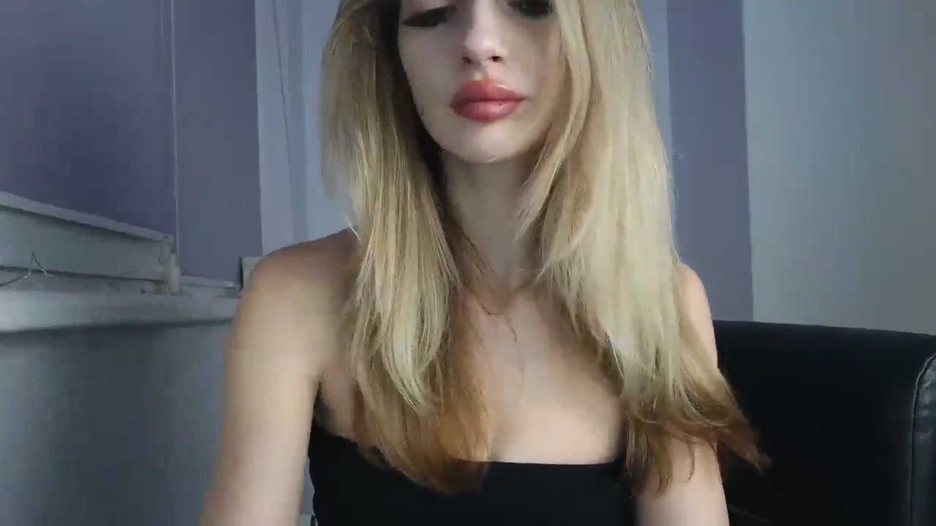 Gallery image thumbnail from MaryyCo's myfreecams stream on, 01/07/2026, 24:50 image 12 of 20