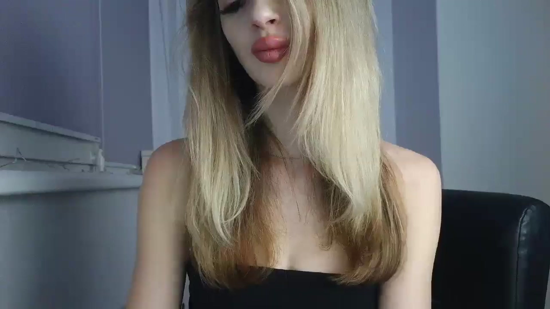 Gallery image thumbnail from MaryyCo's myfreecams stream on, 01/07/2026, 24:50 image 20 of 20